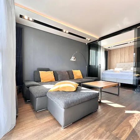 Riverside Luxury Panorama - Smarttv, Fastwifi Lejlighed