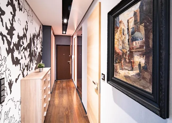 Riverside Luxury Panorama - Smarttv, Fastwifi 아파트 *