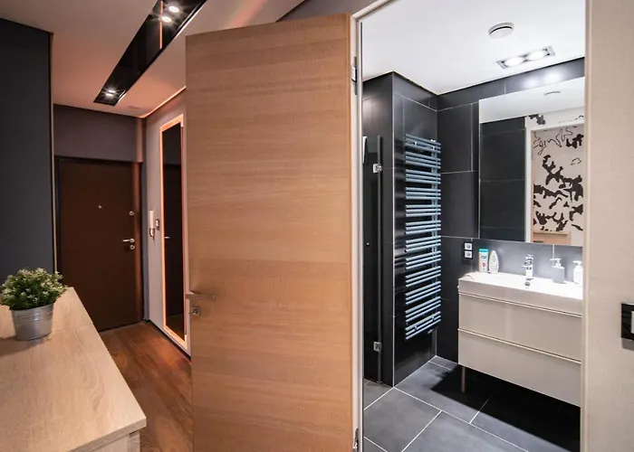 Riverside Luxury Panorama - Smarttv, Fastwifi 아파트